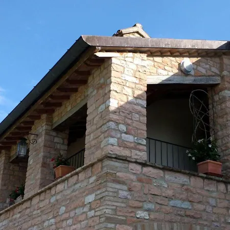Bed & Breakfast La Corte Di Nonna Quercia 3*
